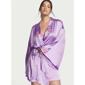 Victoria's Secret sexy silky satin robe Electric Blooms embroidery purple Sz M/L